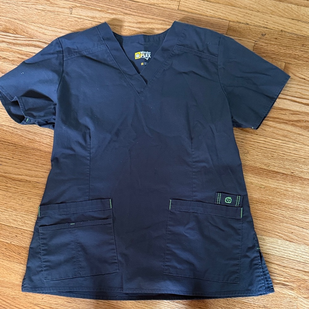 WonderWink Grey Short Sleeve Scrub Top